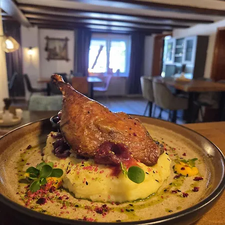 Und Restaurant Haus Steffens Bei Calpas 3*