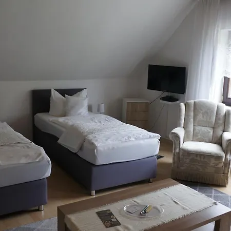 Und Restaurant Haus Steffens Bei Calpas מלון איטורף