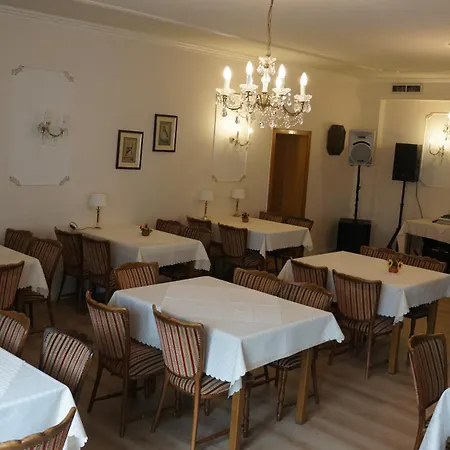 Und Restaurant Haus Steffens Bei Calpas