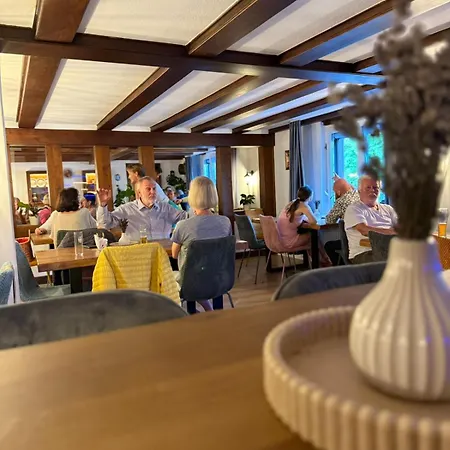 Und Restaurant Haus Steffens Bei Calpas מלון